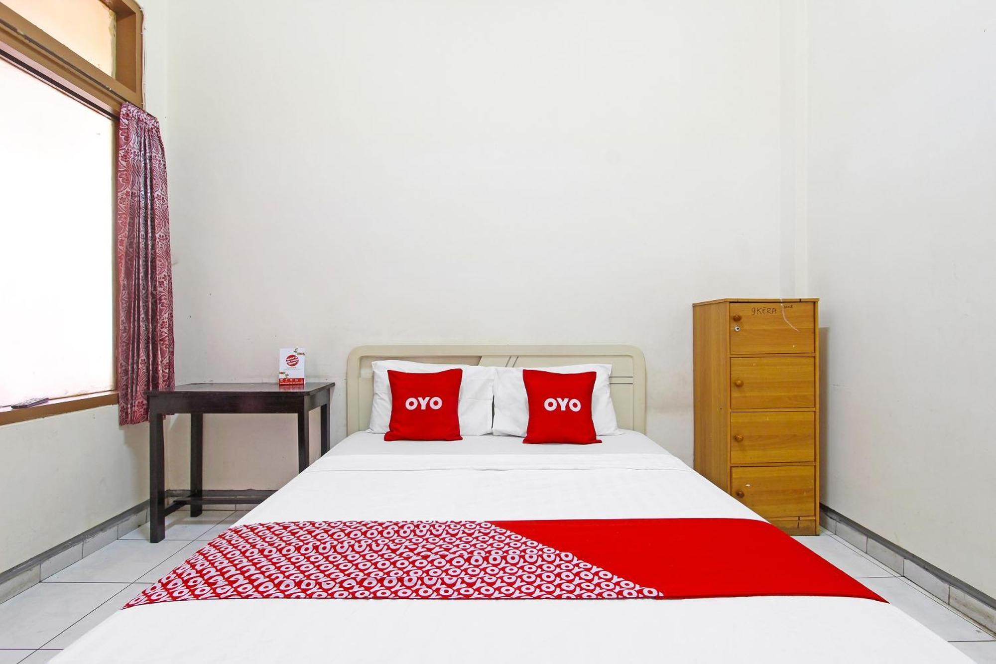 Oyo 91354 Hotel Mutiara Magelang Eksteriør bilde