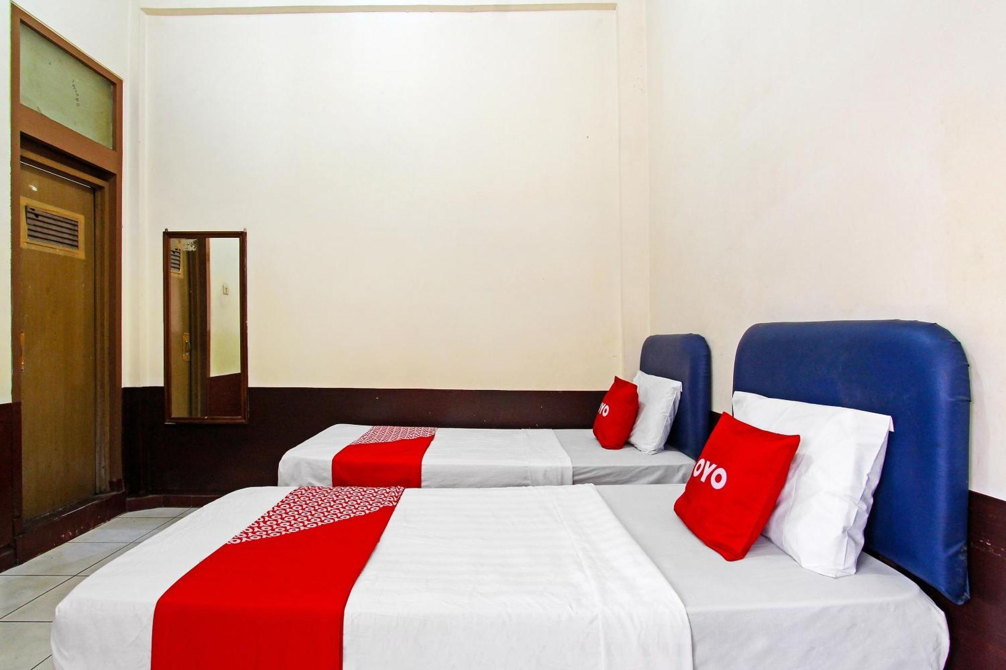 Oyo 91354 Hotel Mutiara Magelang Eksteriør bilde