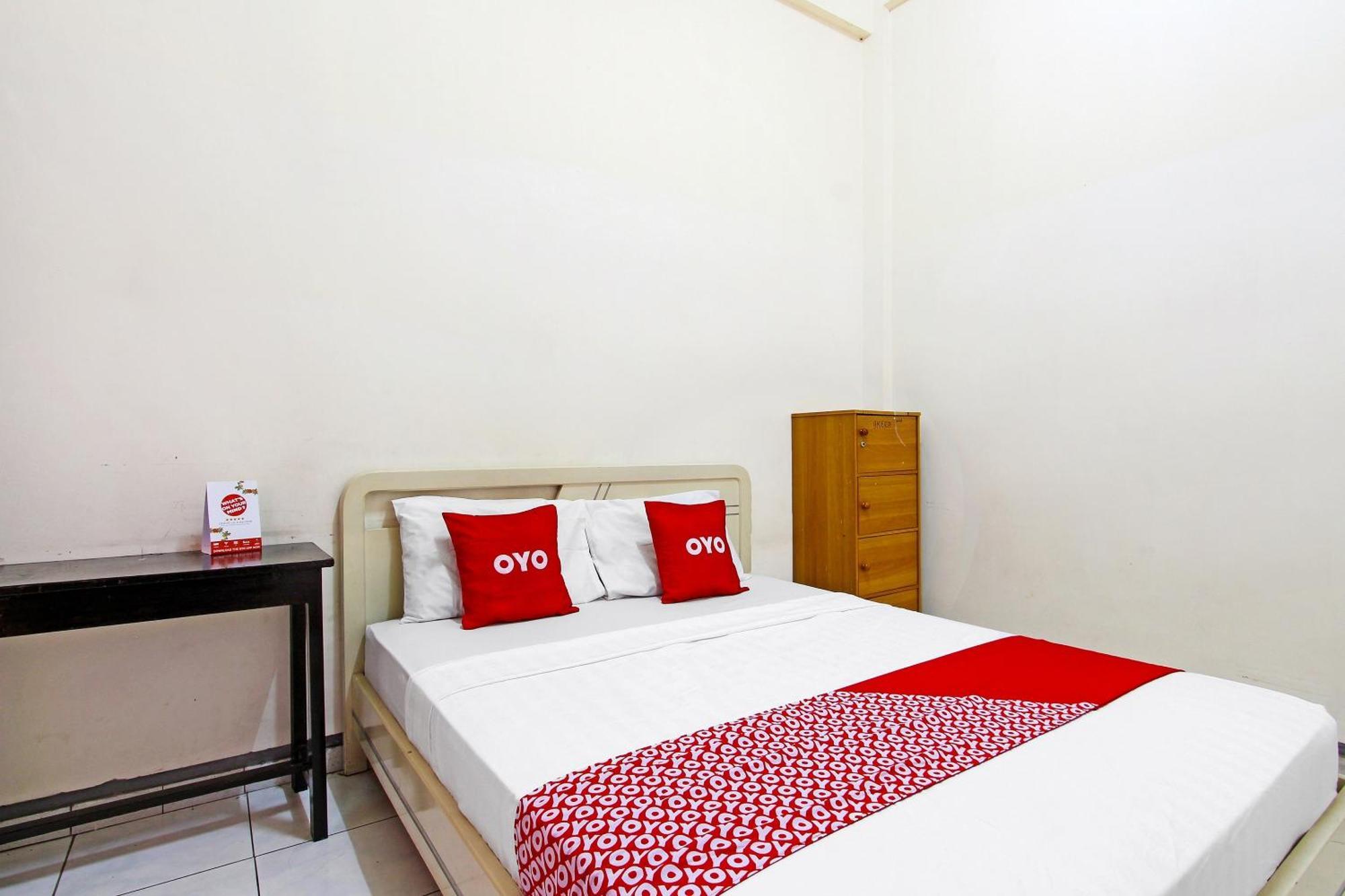 Oyo 91354 Hotel Mutiara Magelang Eksteriør bilde